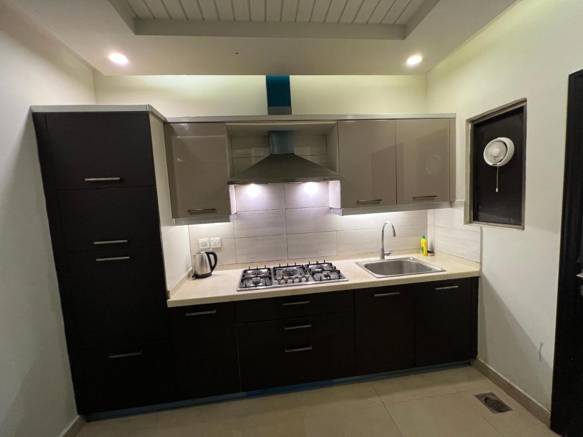 Serenity Corner 4 Bhk Islamabad Exterior photo