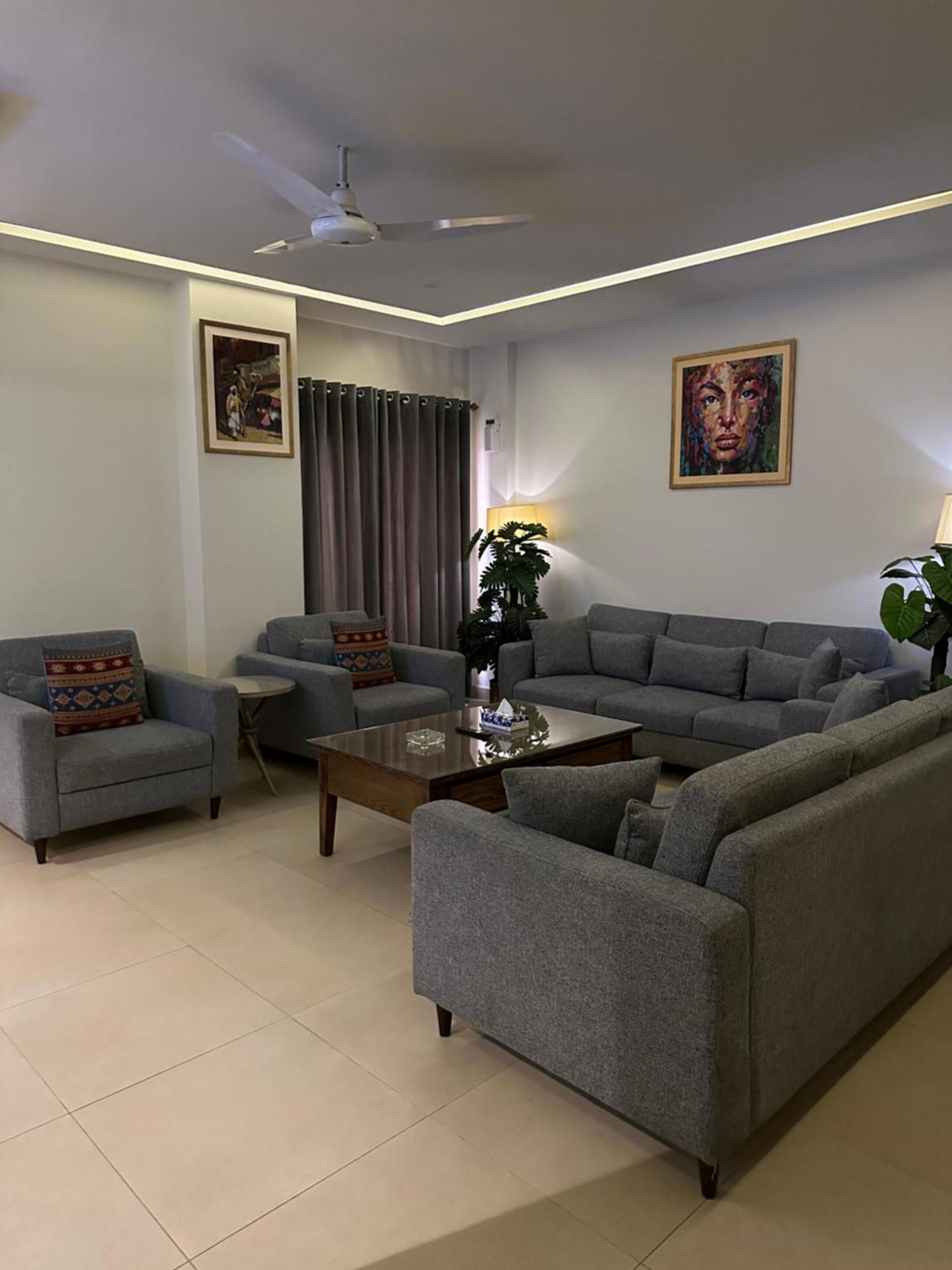 Serenity Corner 4 Bhk Islamabad Exterior photo